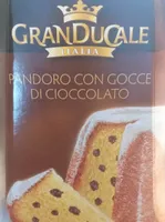 Pandoro con gocce di cioccolato
