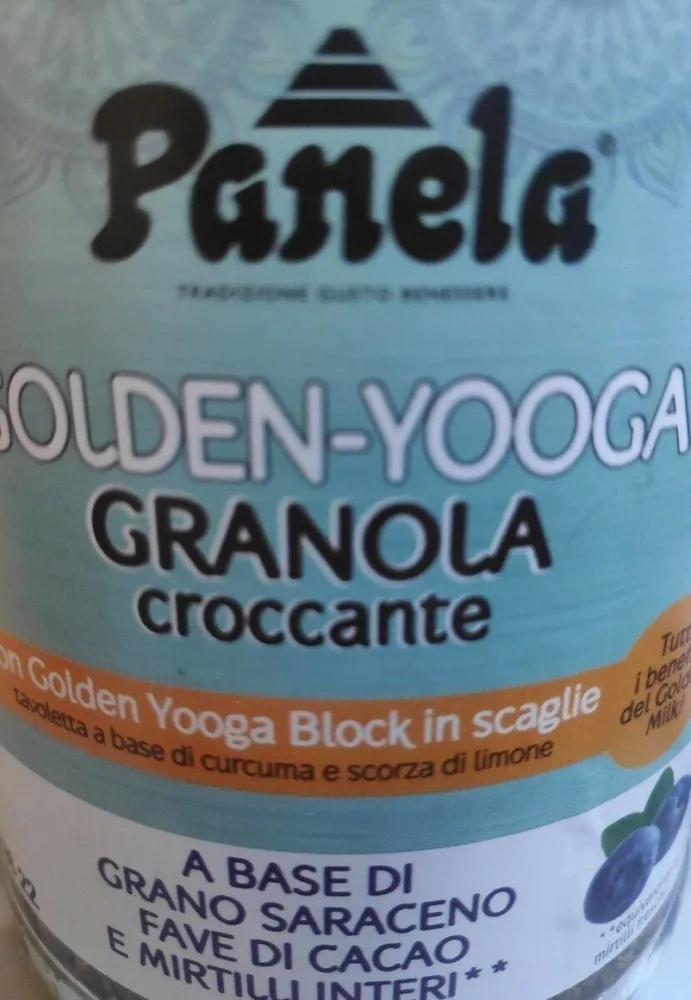 Golden-yooga granola croccante