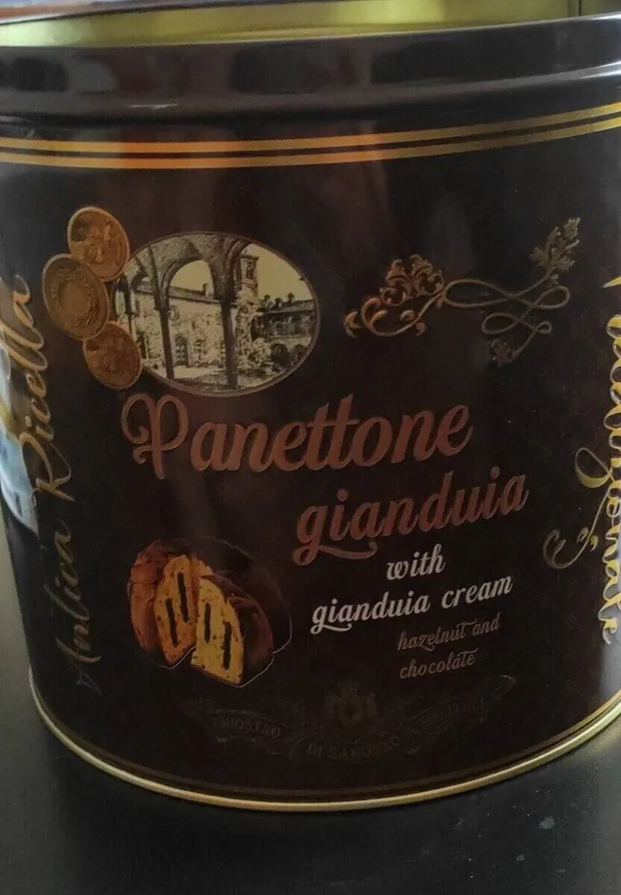 Panettone Gianduia with Gianduia Cream and Dark Chocolate