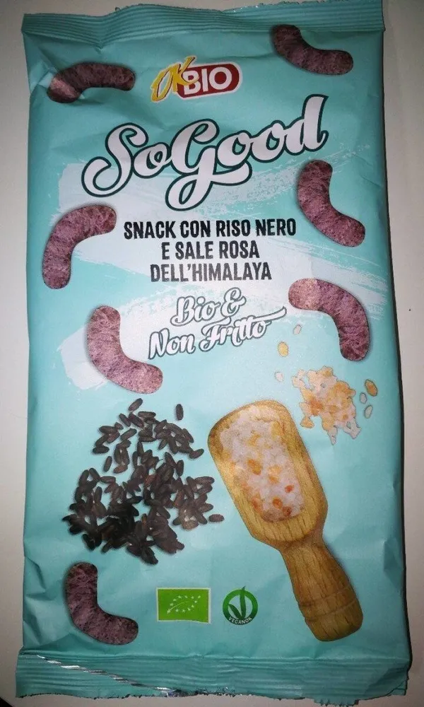 Snack con riso nero e sale rosa dell' himalaya