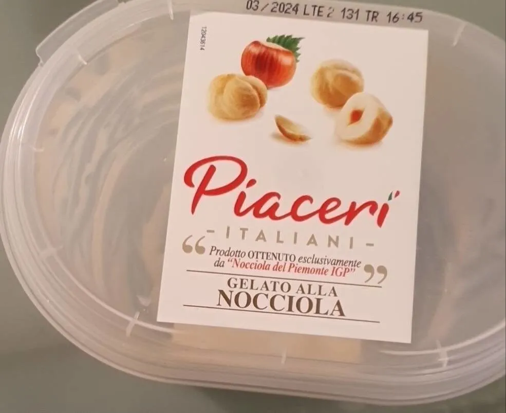 Gelato alla nocciola