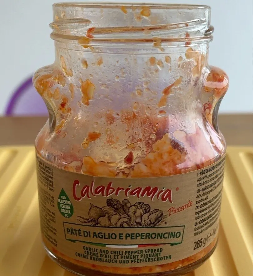 Paté di aglio e peperon ino