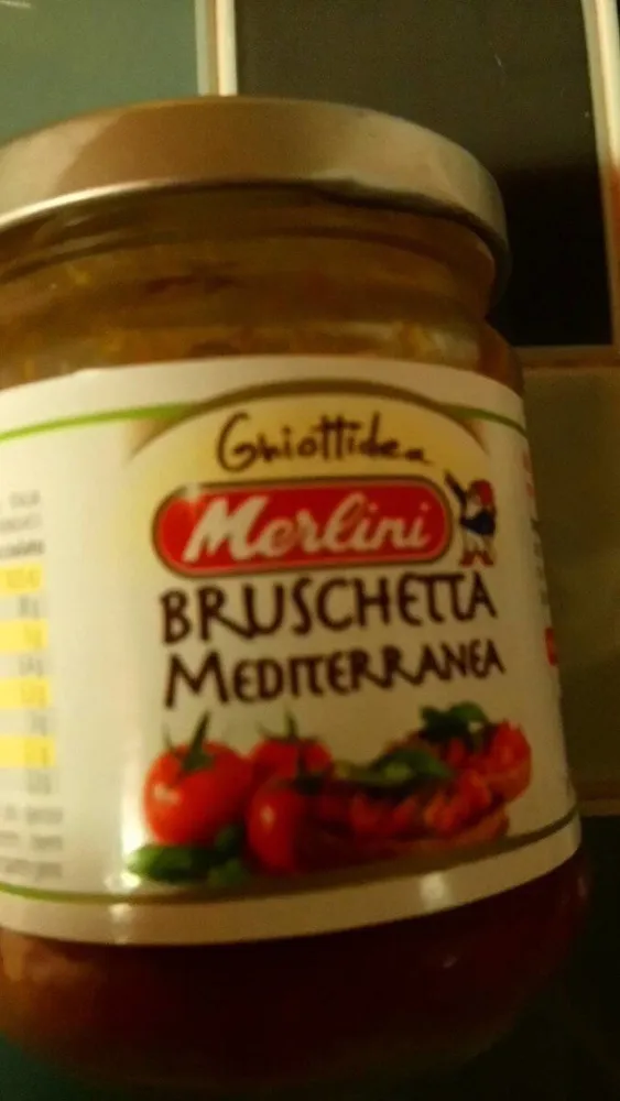 Bruschetta méditerranée con pomodori