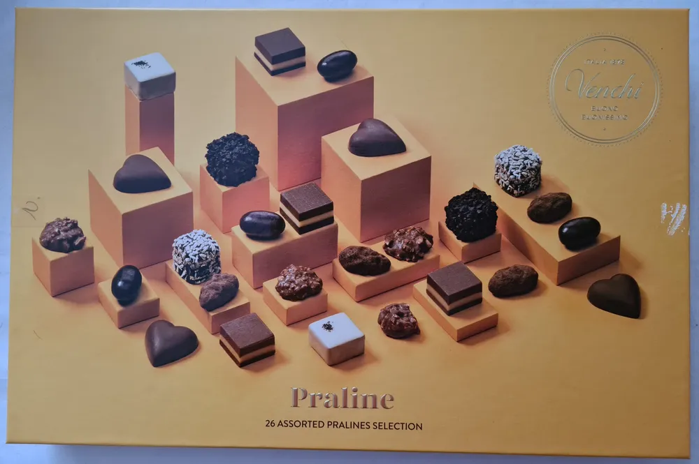 26 Assorted Pralines Selection