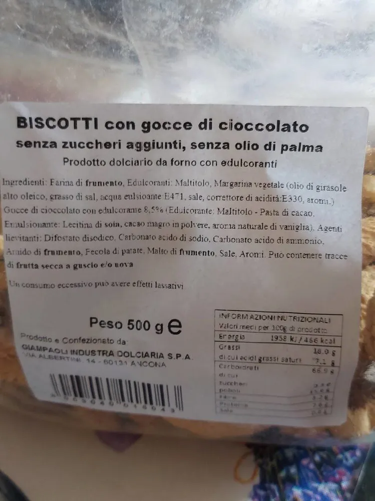 Biscotti con gocce di cioccolato