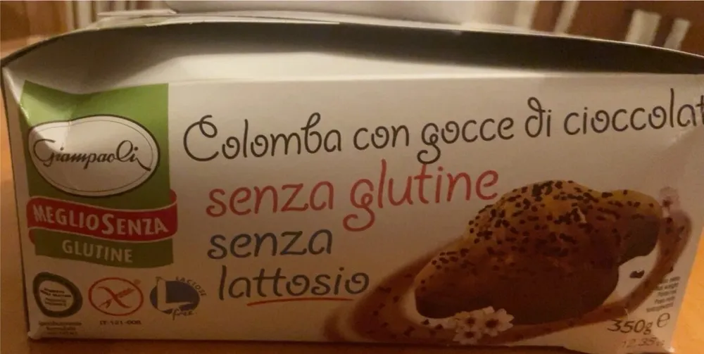 Colomba con gocce di cioccolato