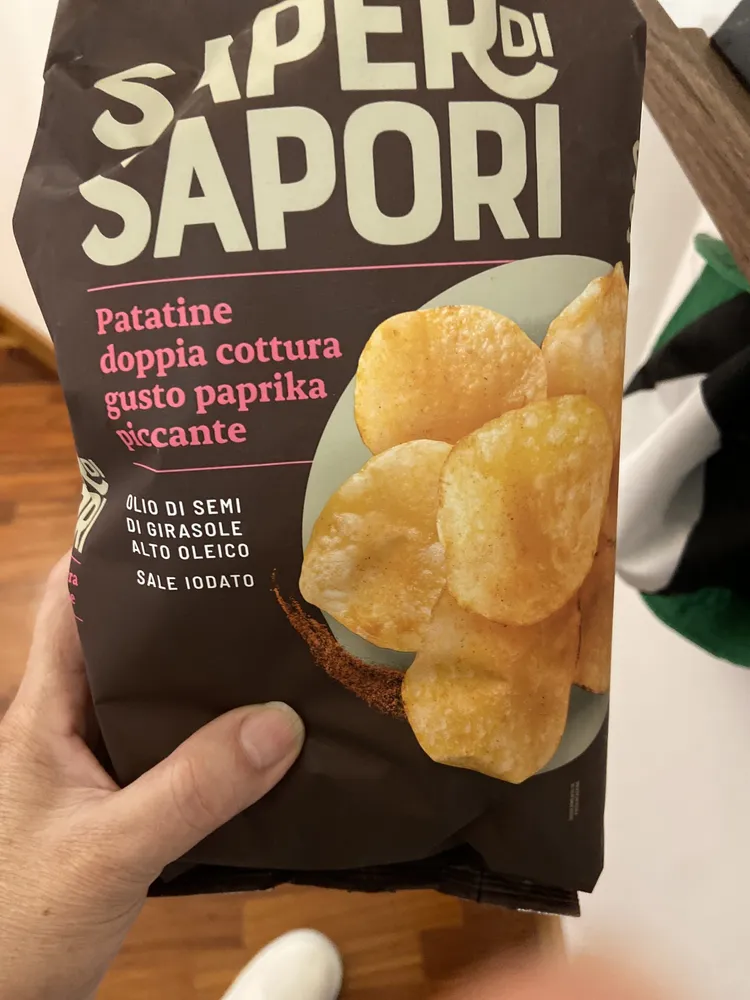 Patatine doppia cottura gusto paprika piccante