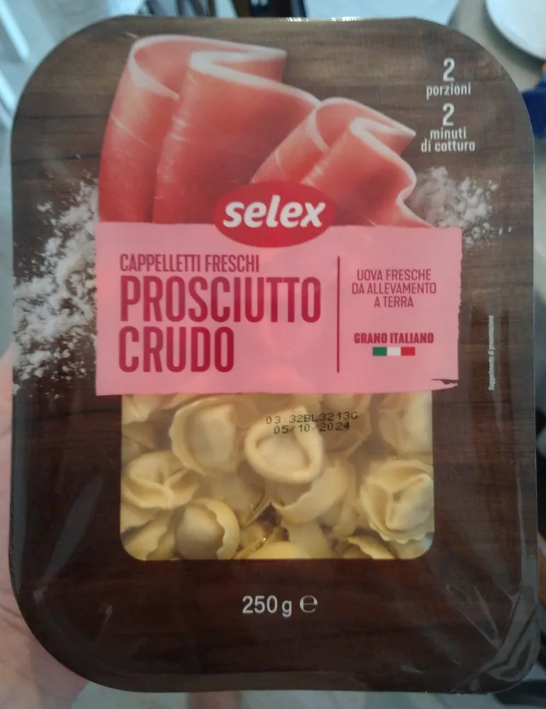 cappelletti freschi prosciutto crudo