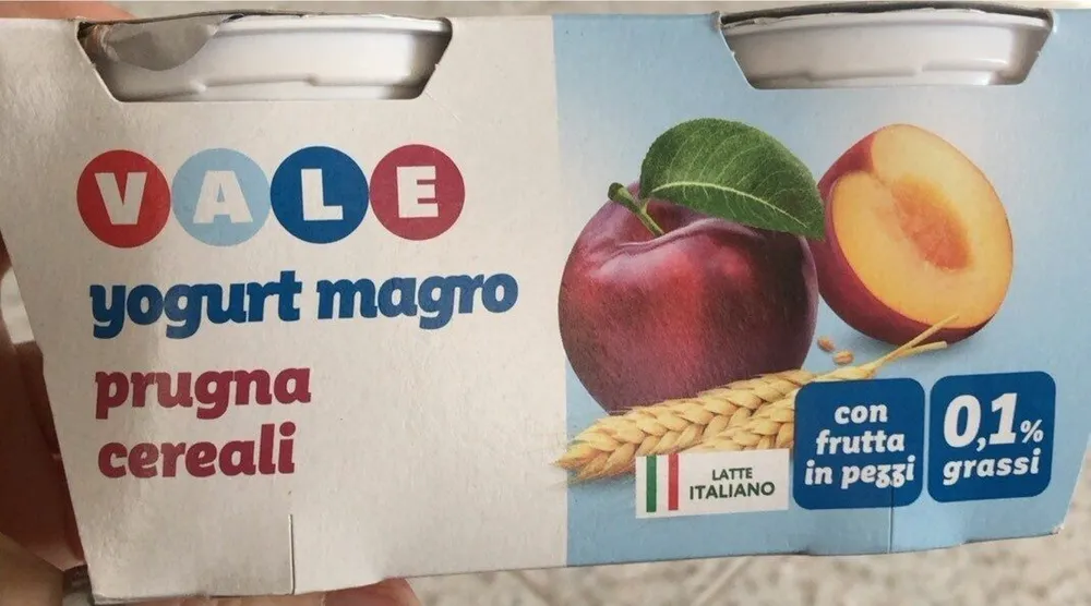 Yogurt magro prugna e cereali