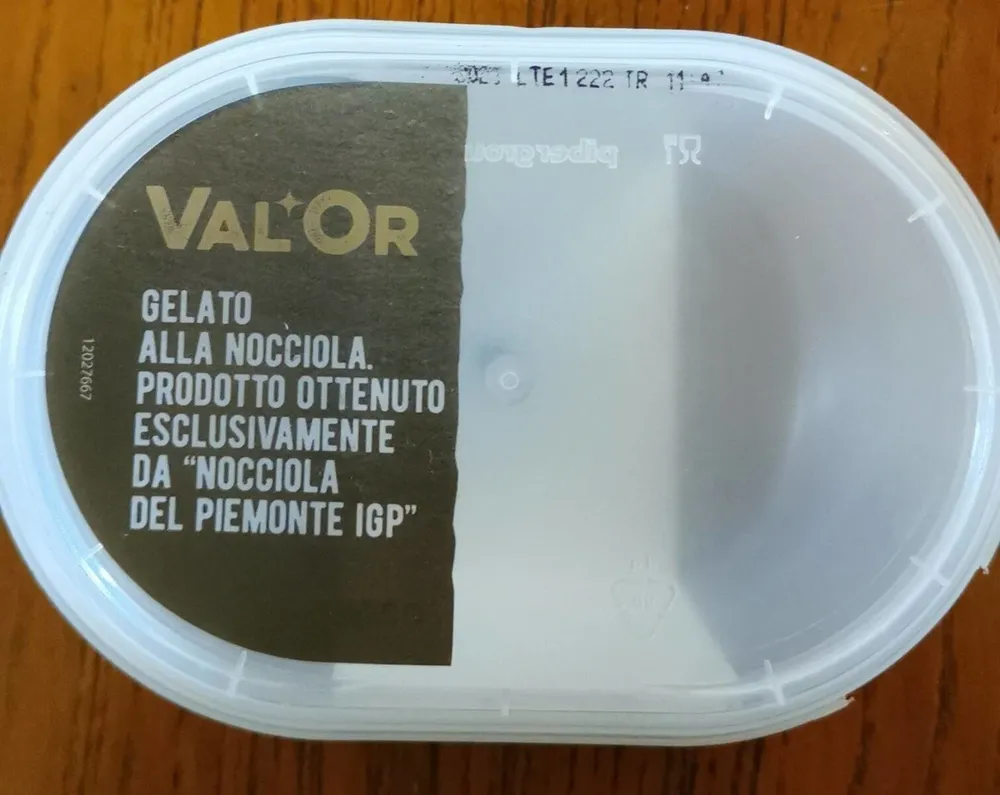 Gelato alla nocciola