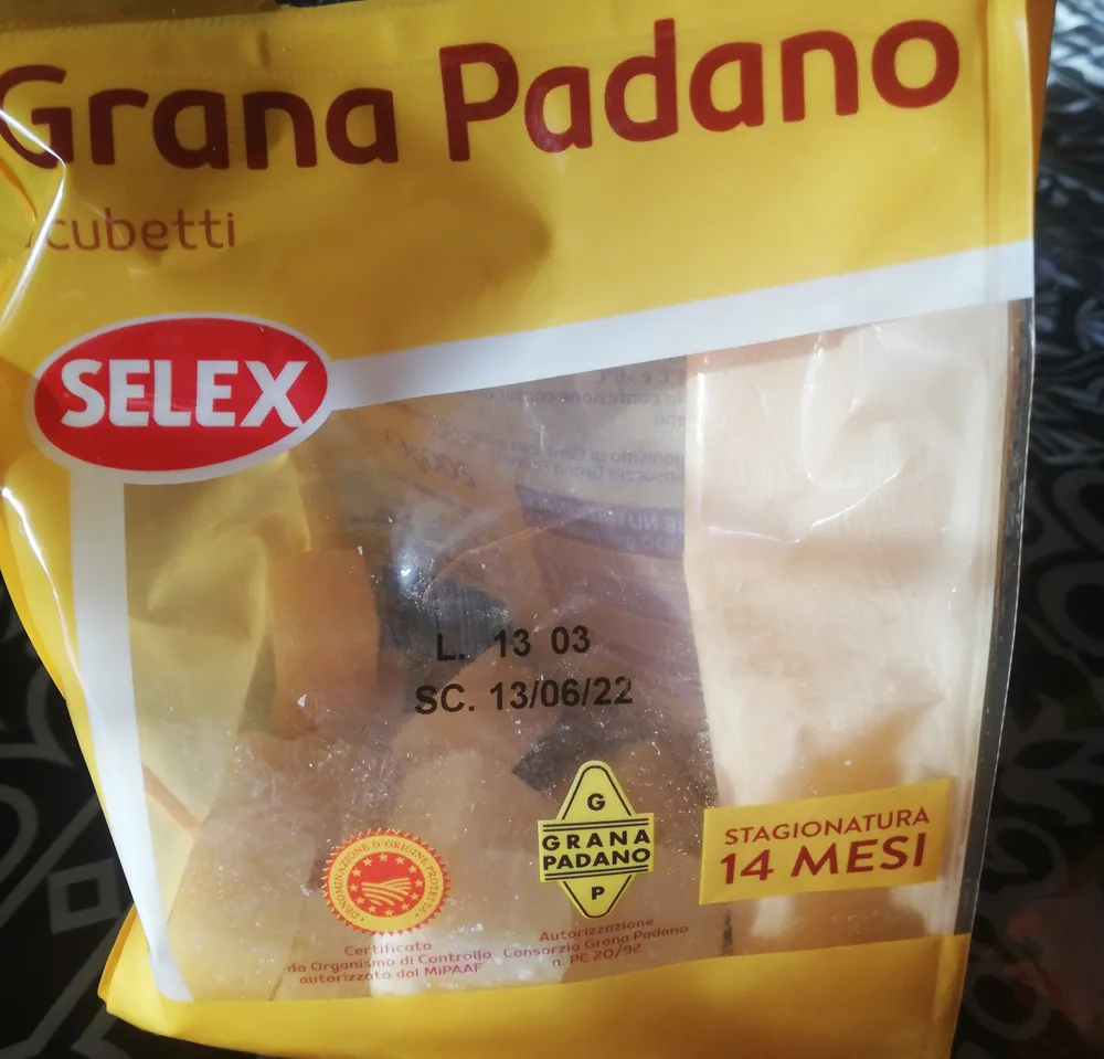 grana padano a cubetti