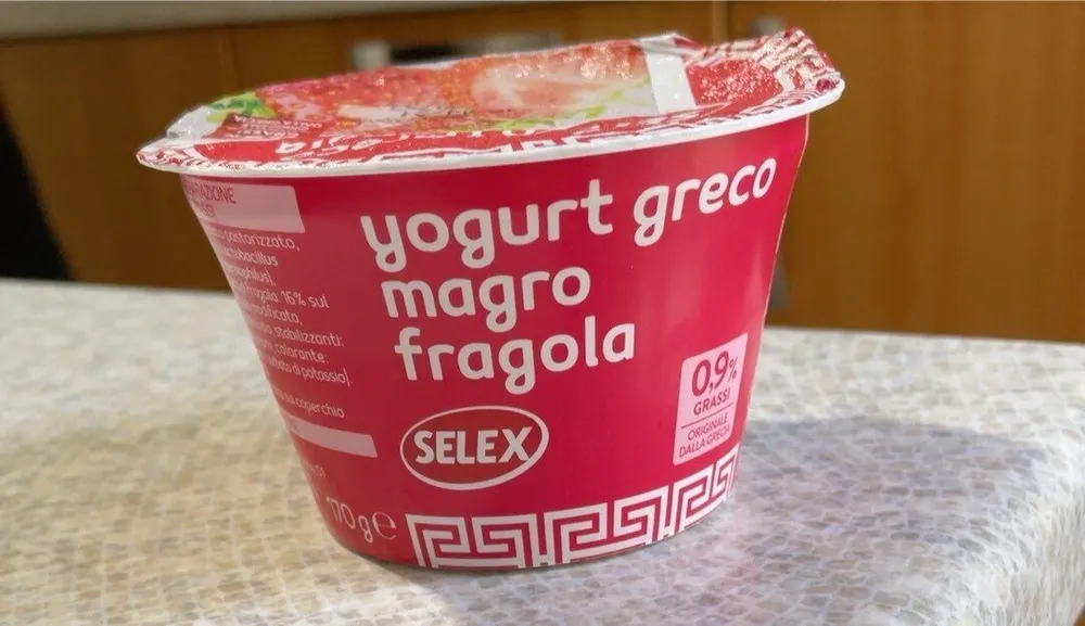 Yougurt greco magro fragola