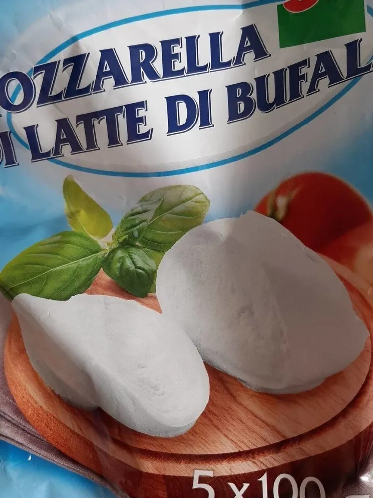 Mozzarella di latte di bufala
