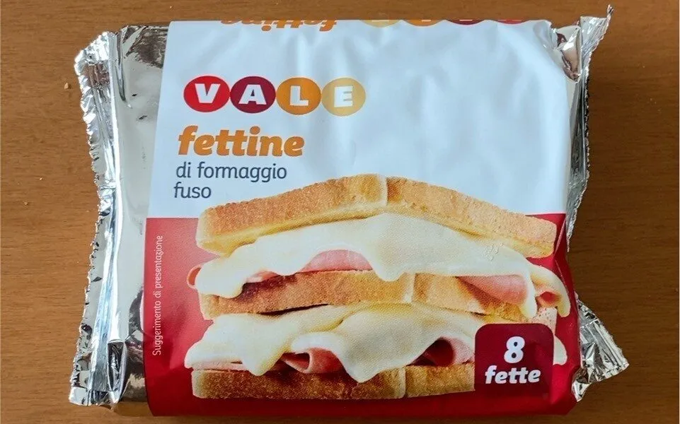 Fettine di formaggio fuso