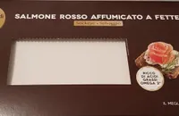 Salmone rosso affumicato a fette