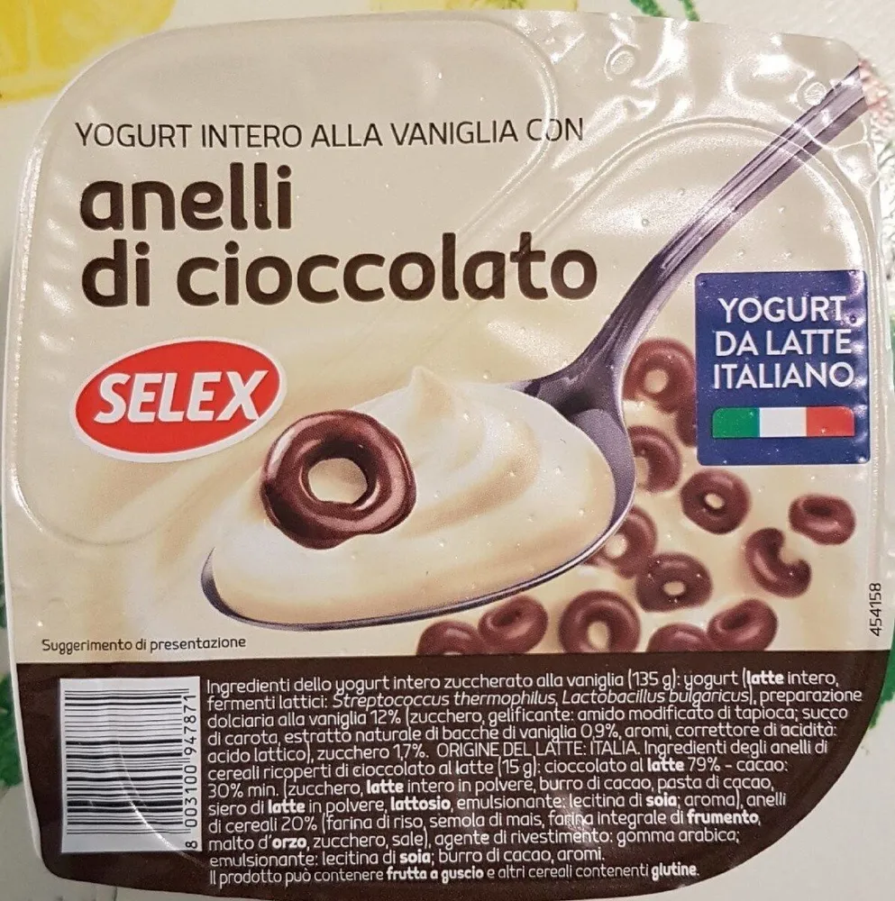 Selex yogurt intero alla vaniglia con anelli di cioccolato