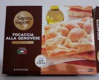 Focaccia alla genovese stesa a mano