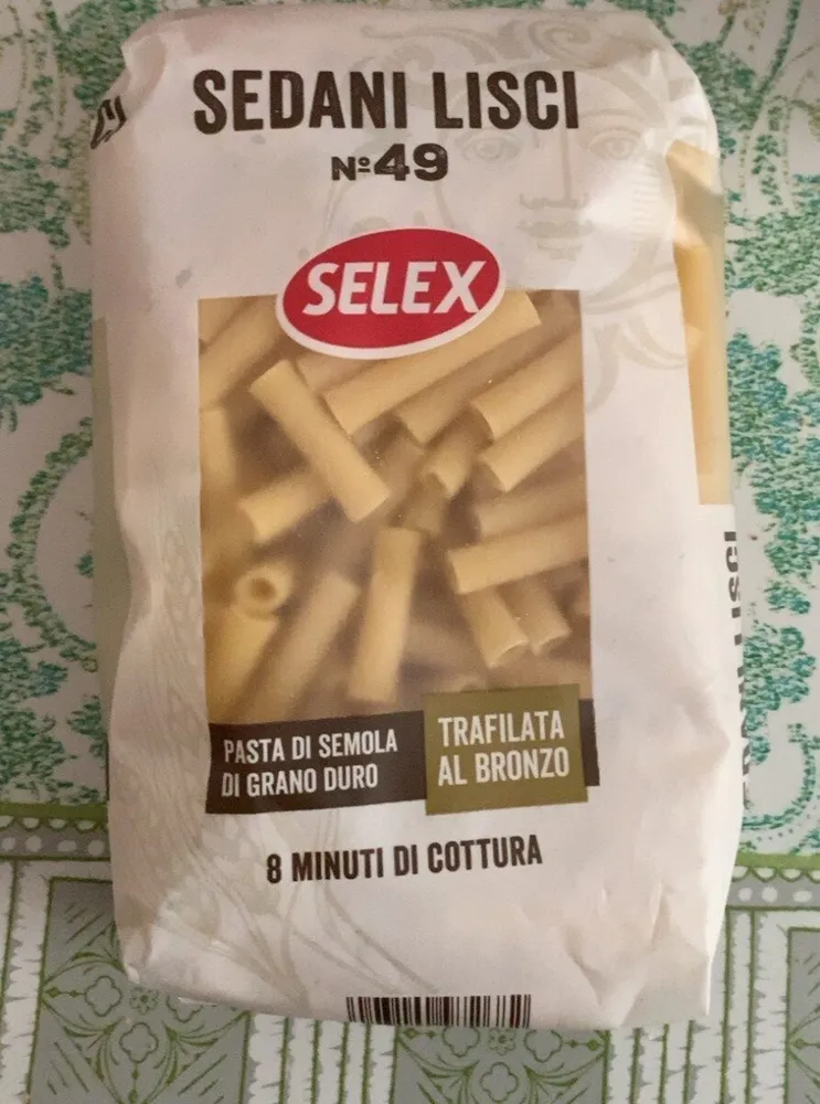 Sedani lisci