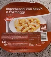 Maccheroni con speck e formaggi