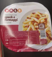 Maccheroni con speck e formaggi