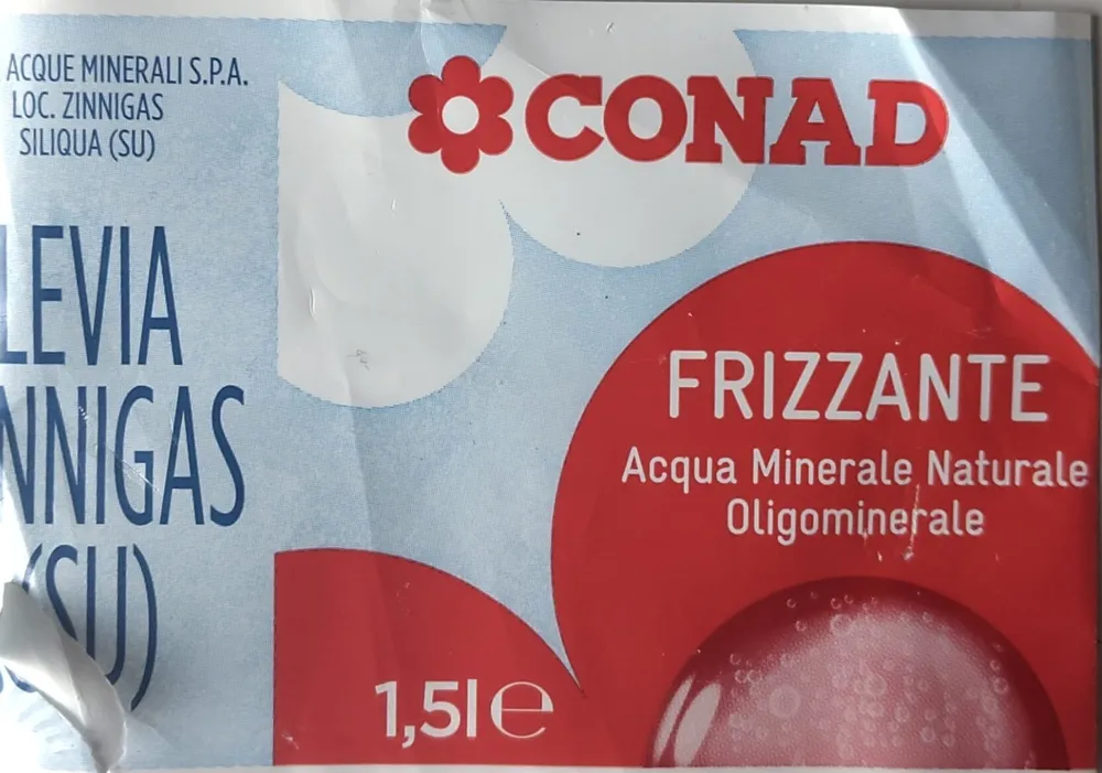 Acqua minerale naturale frizzante