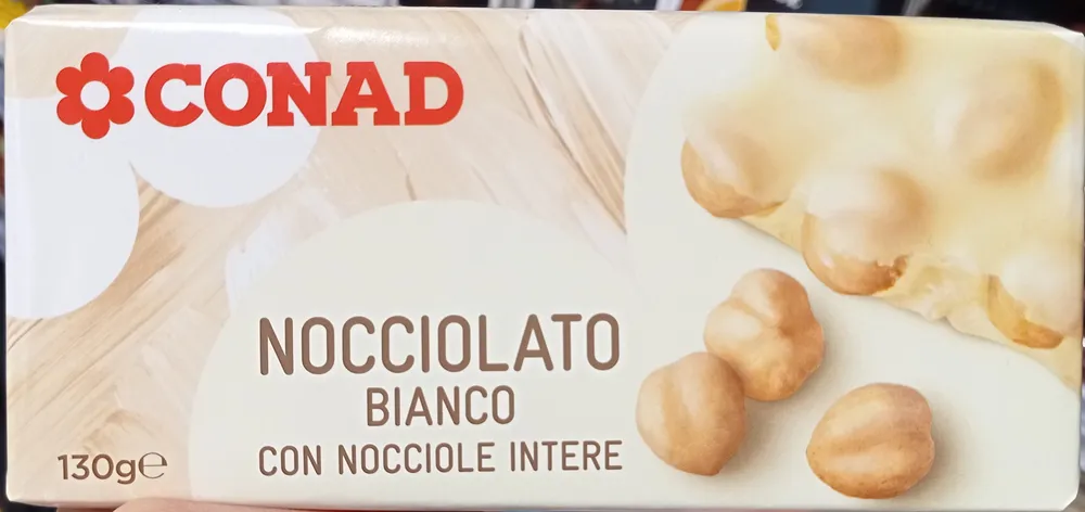 Cioccolata bianca con nocciole intere
