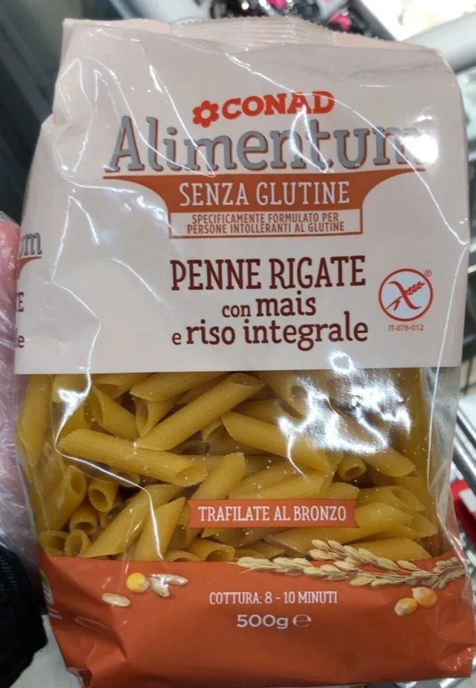 Penne rigate con mais e riso integrale