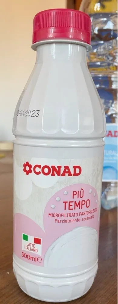 Latte microfiltrato parzialmente scremato