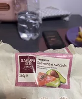 Sandwich salmone e avocado