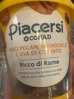 Noci pecan, mandorle, e uva di Corinto