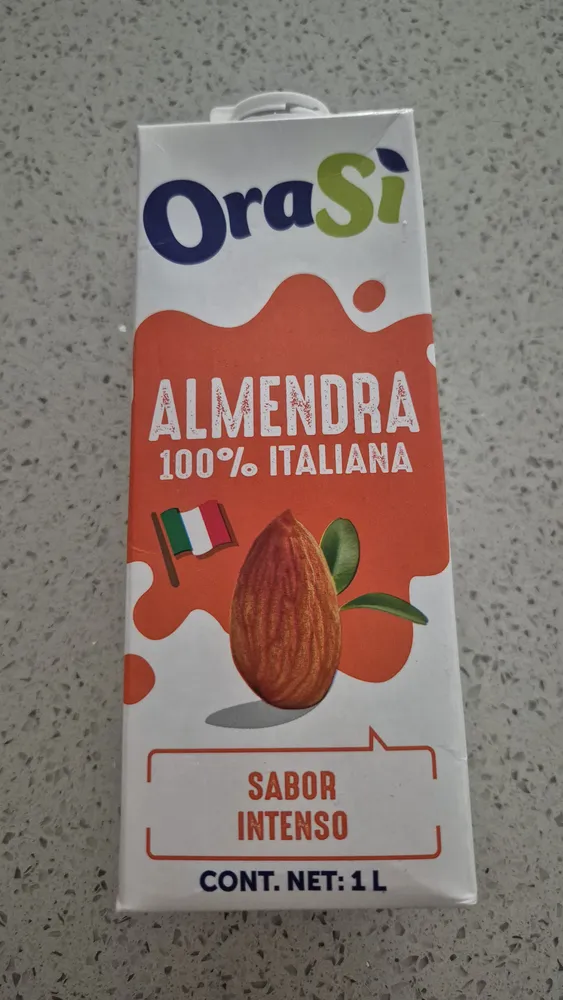 Leche de almendras sabor intenso