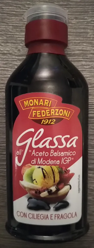Glassa all'"aceto balsamico di Modena IGP" con ciliegia e fragola