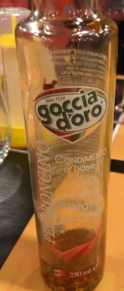 Huile d’olive vierga extra et piment