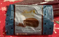 Goloso biscotto ripieno di crema al ciocolato