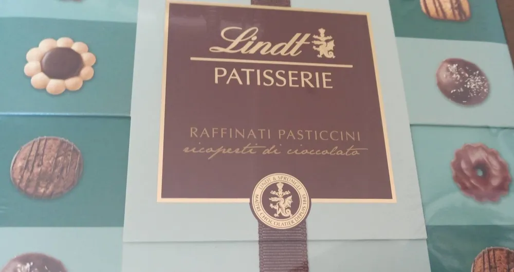 Lindt patisserie