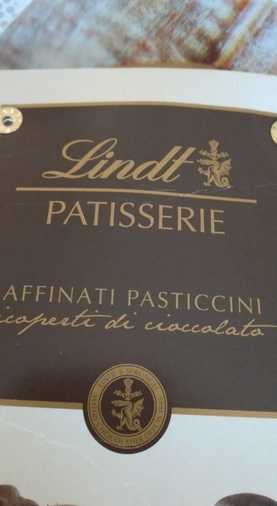 Lindt patisserie