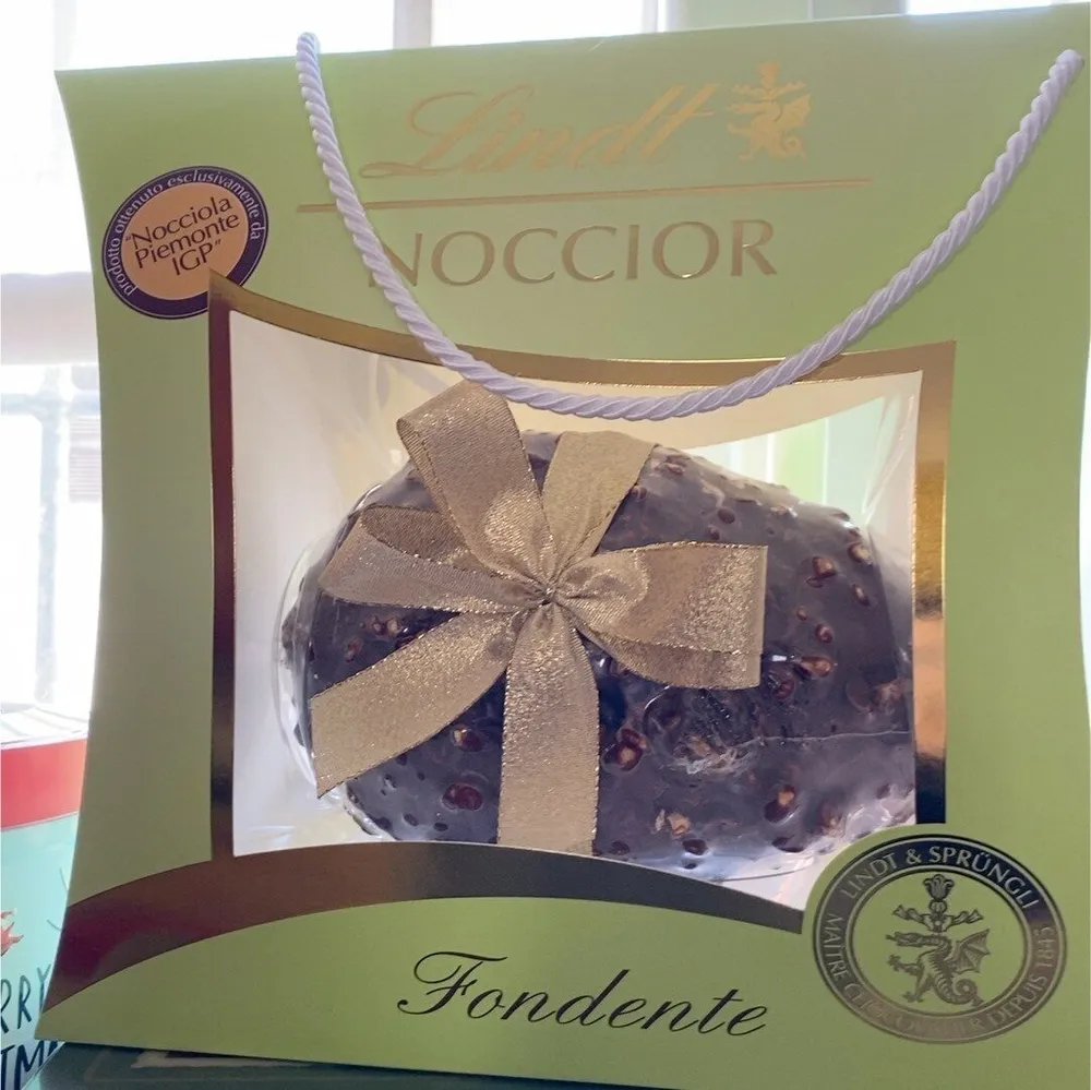 Uovo noccior fondente