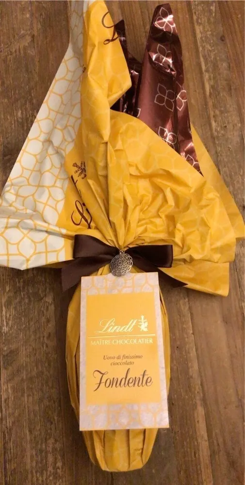 Uovo di finissimo cioccolato fondente