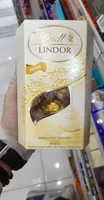 Lindt Lindor Lindt Lindor Irresistibly Smooth White Chocolate