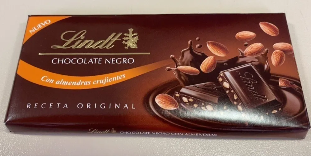 Chocolate negro con almendras