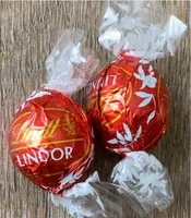 Praline con cioccolato al latte e morbido ripieno