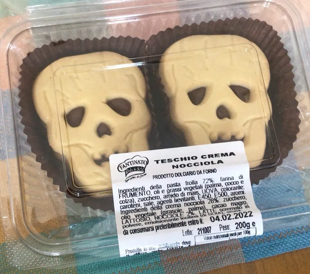 Teschio crema nocciola
