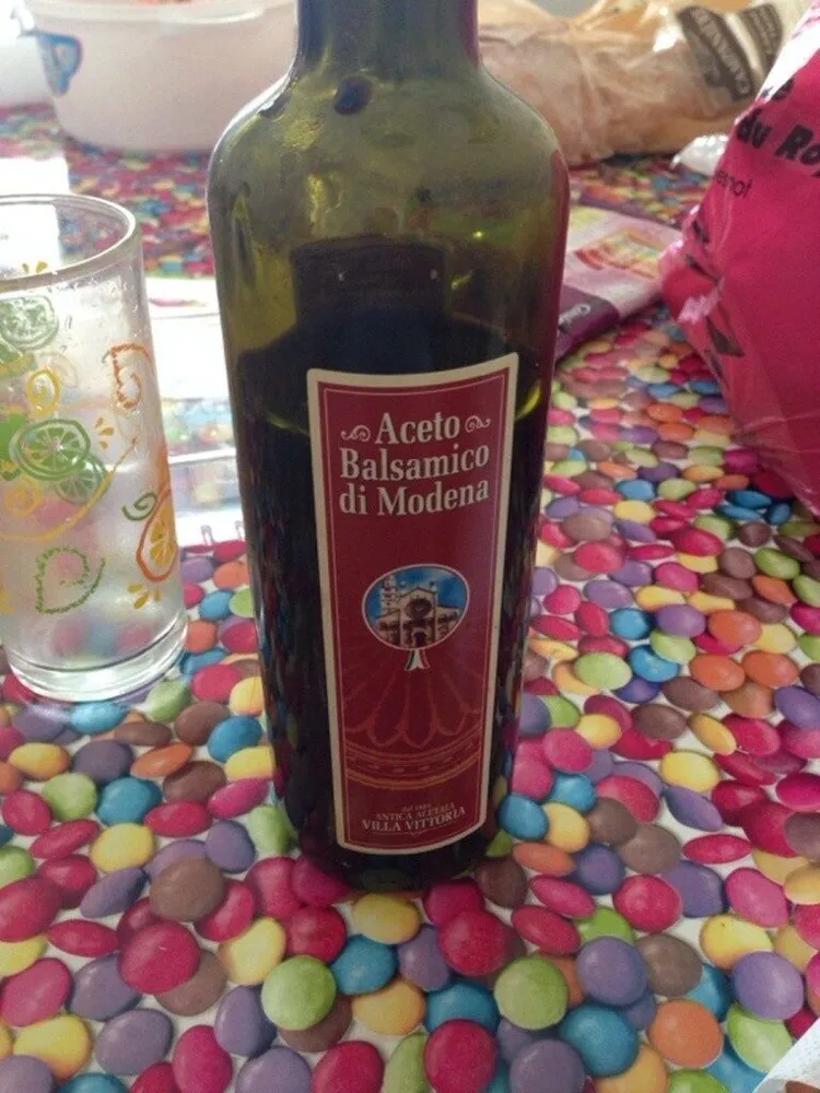 "Aceto balsamico di Modena"
