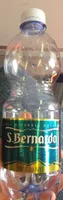 Acqua minerale frizzante