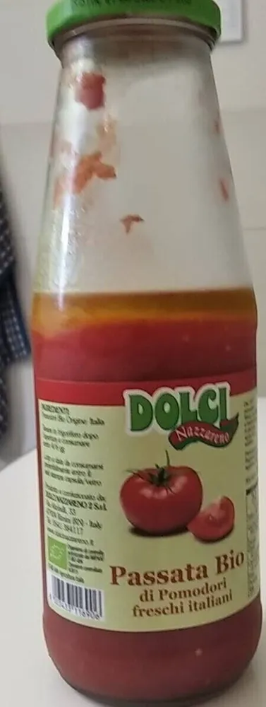 Passata bio di pomodori freschi italiani