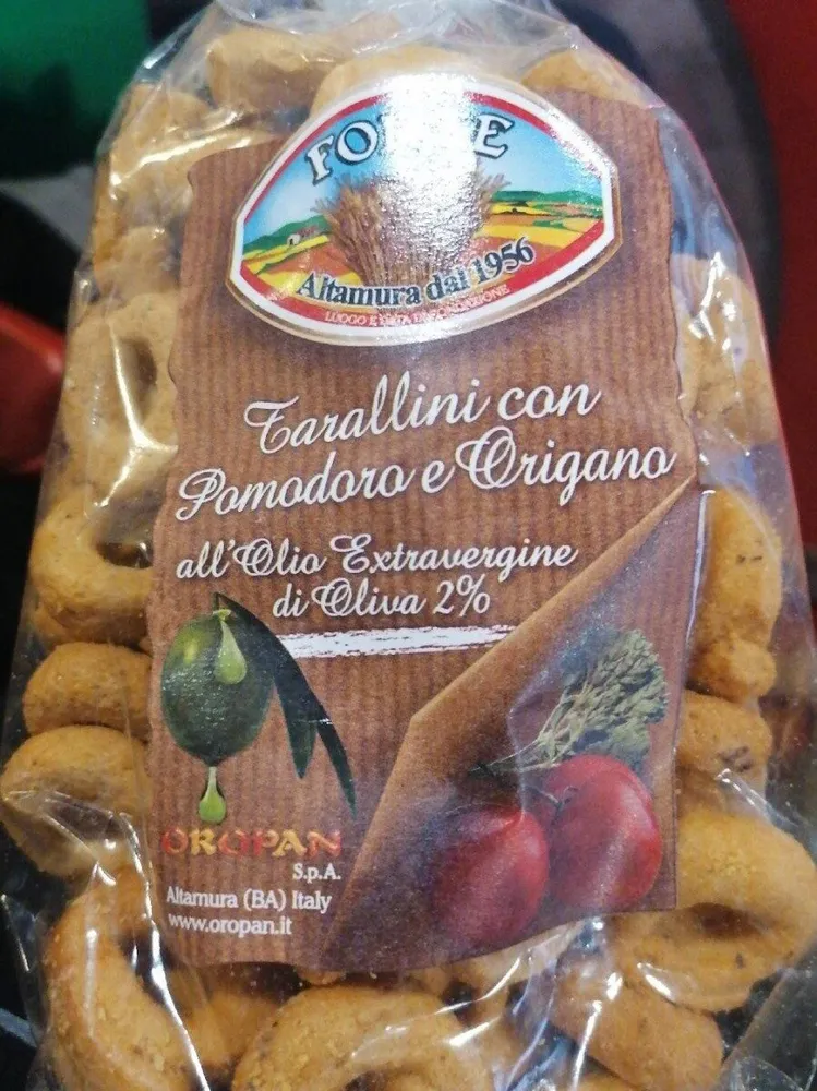 Tarallini con pomodoro e origano