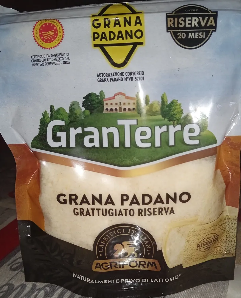 Grana padano stravecchio riserva grattugiato