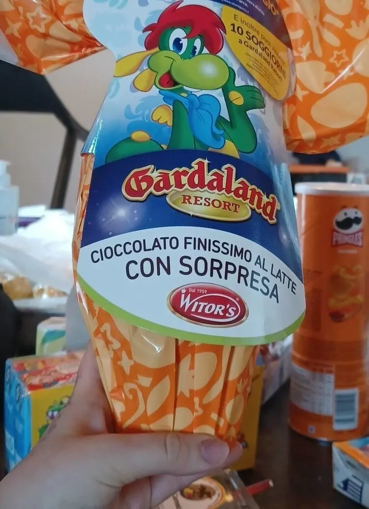 Uovo di pasqua al latte