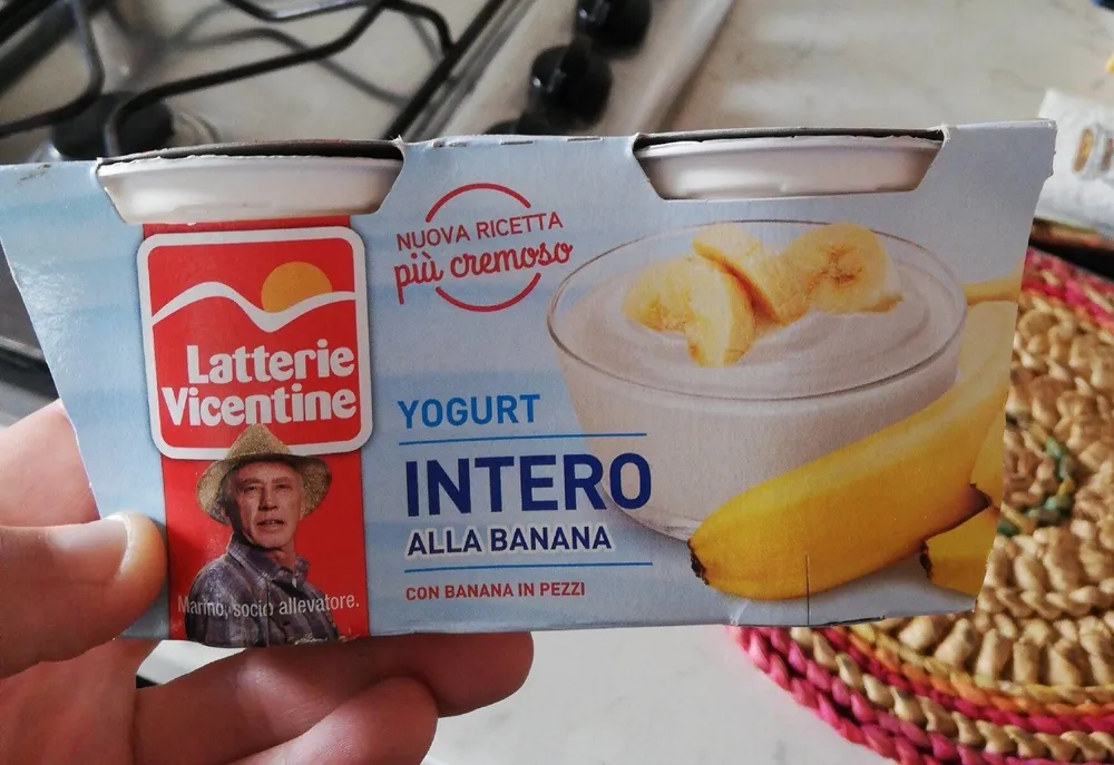 Yogurt intero