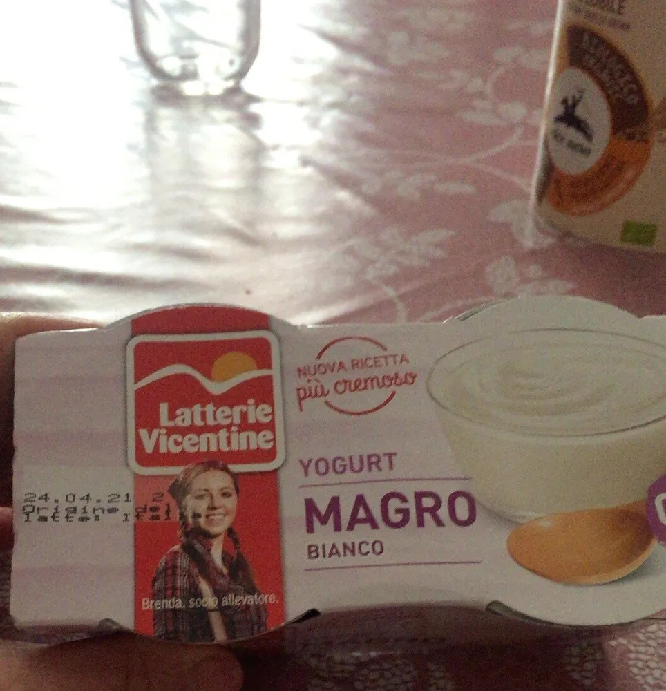 Yogurt magro bianco